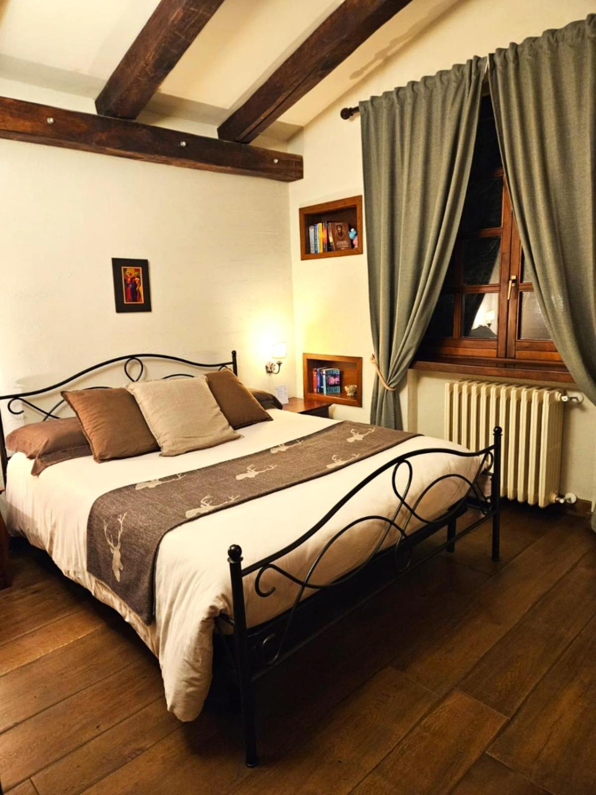 Double Room Private Bathroom